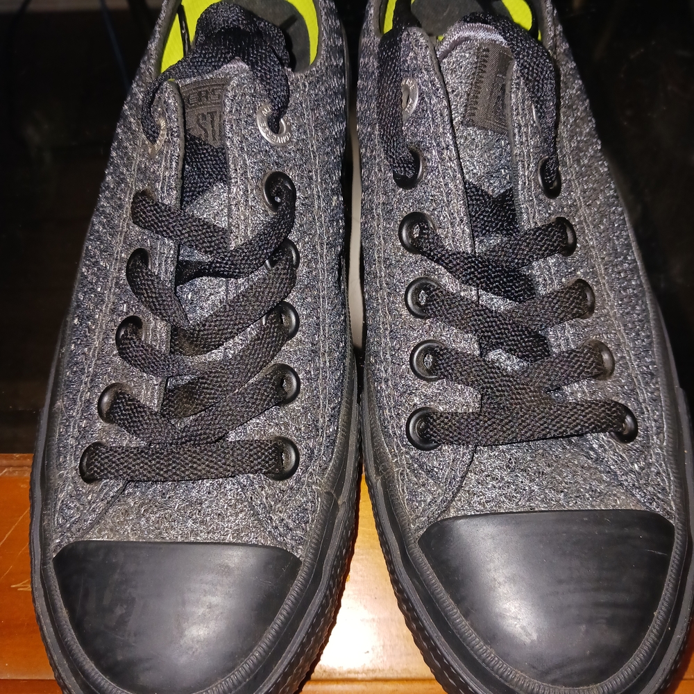 Converse Womens Gray and Black Sneakers Size 6.5 New